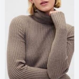 Aritzia💗Babaton Soft Ribbed Mockneck